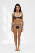 Bikini Lunares Retro - Frontal nueva modelo